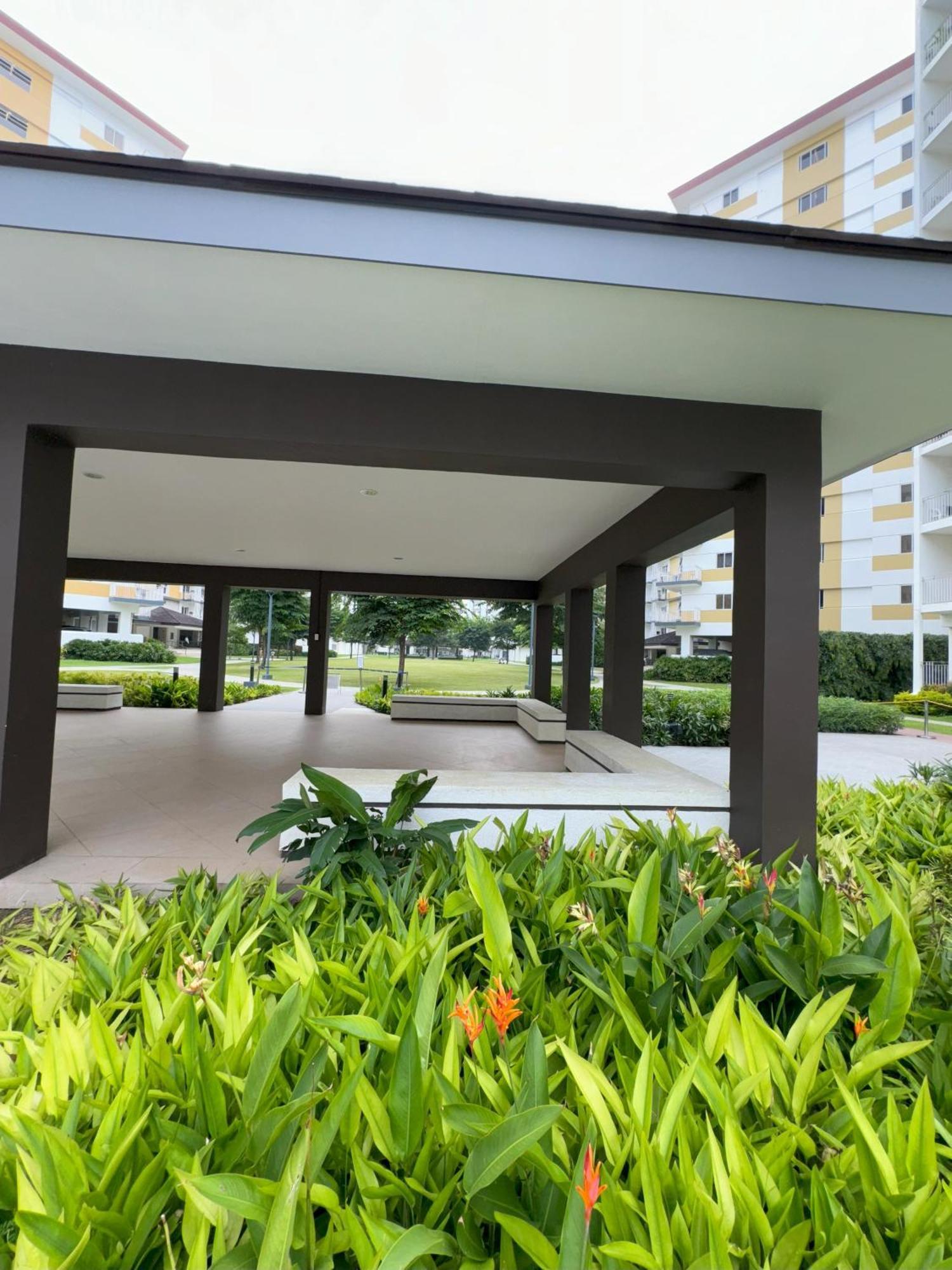 Paranaque City Casa Salcedo - Field Residences المظهر الخارجي الصورة
